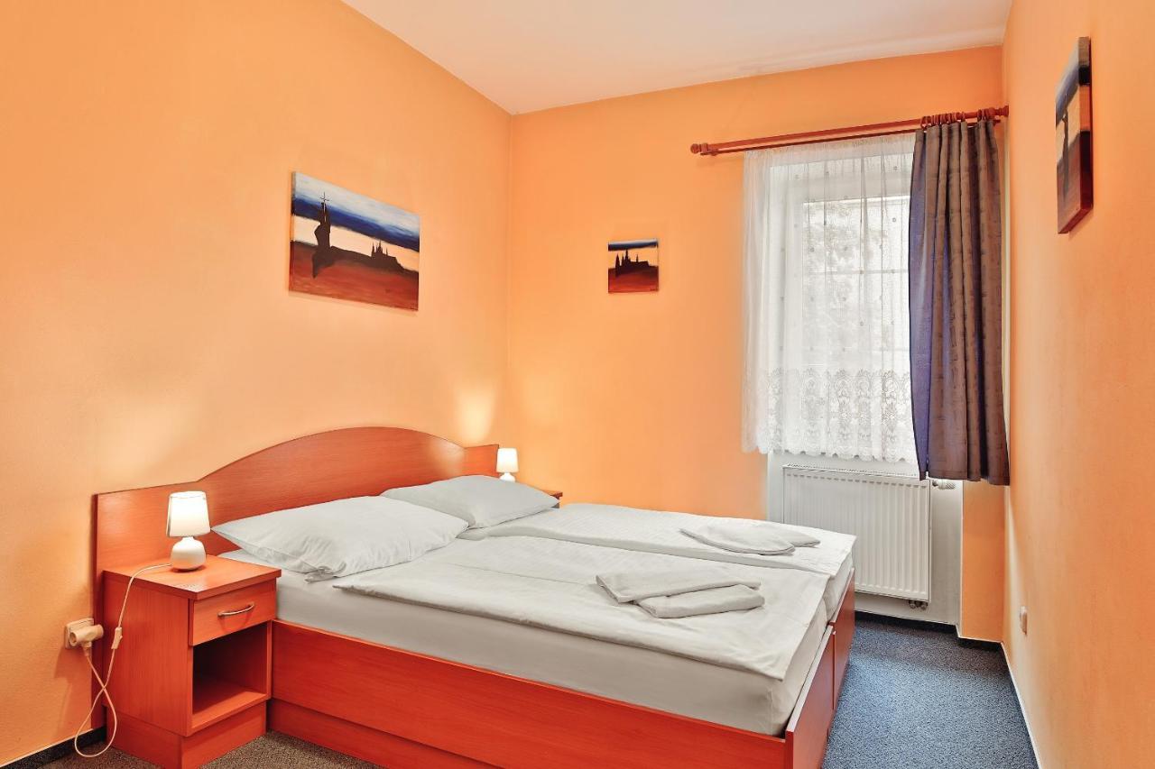 Attic Hotel Praha Bagian luar foto